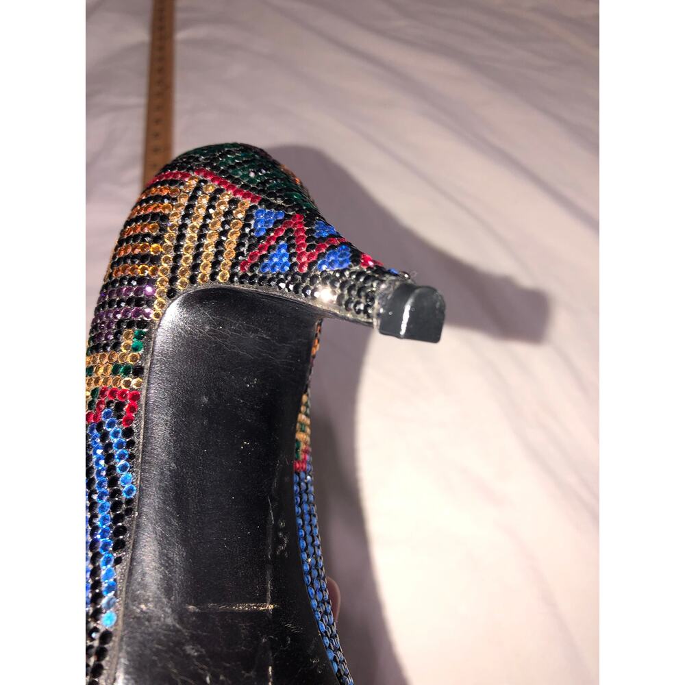 Vintage Stuart Weitzman Vinnie Rhinestone Aztec Geometric Pumps Black Size 5.5 - Picture 14 of 15